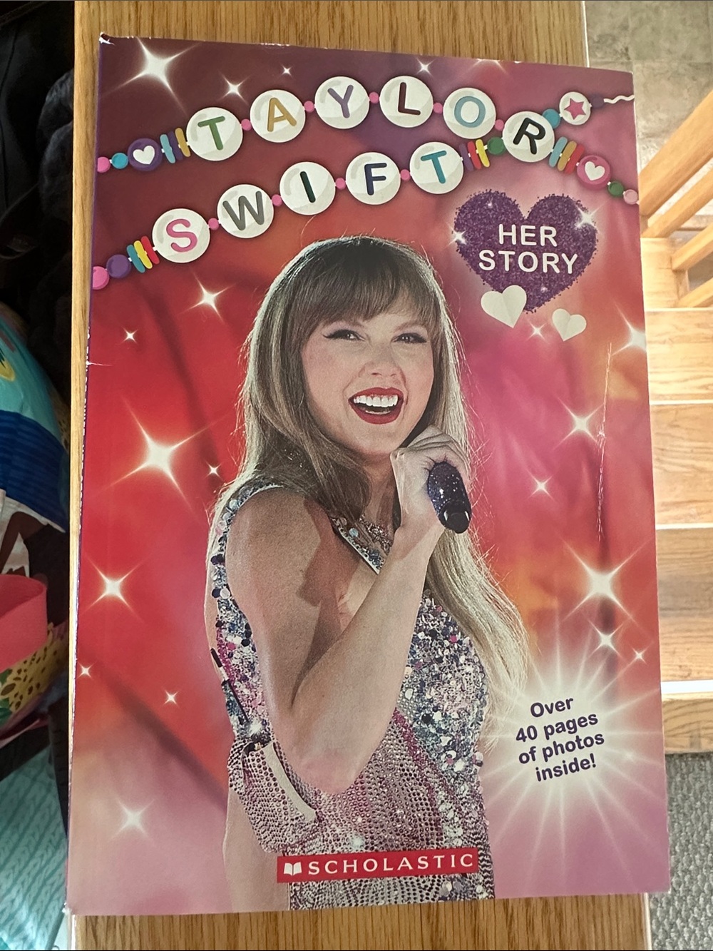 Scholastic Taylor Swift Photo Book - Pink, Purple, White